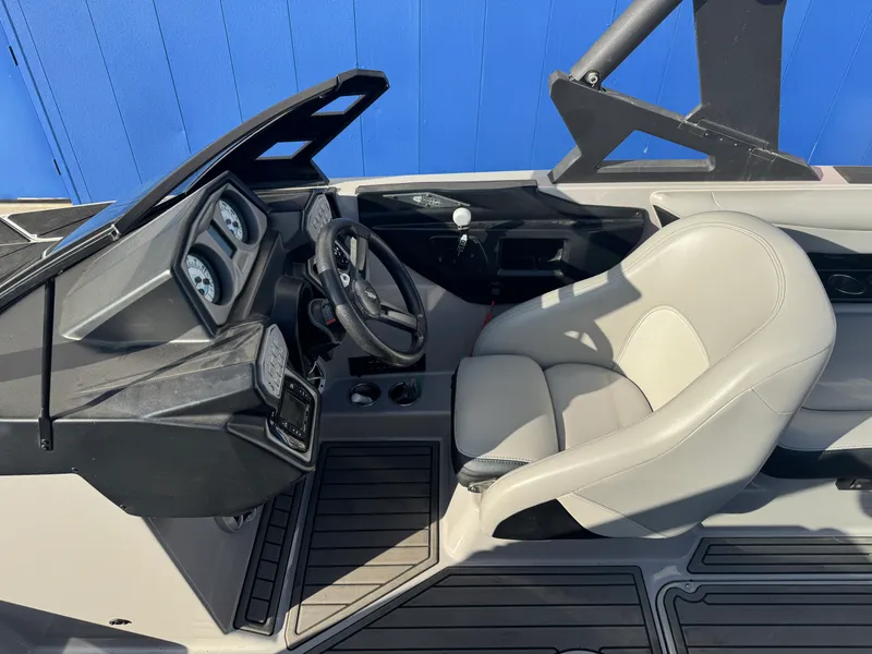 Slide: The Image of Axis T22 2018 - 27