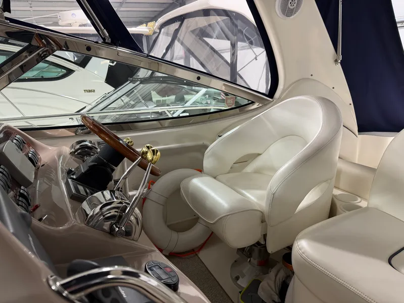 Slide: The Image of Sea Ray 360 SUNDANCER 2005 - 10