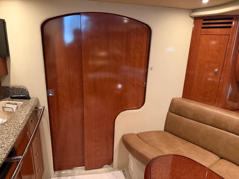 Slide: The Image of Sea Ray 360 SUNDANCER 2005 - 19