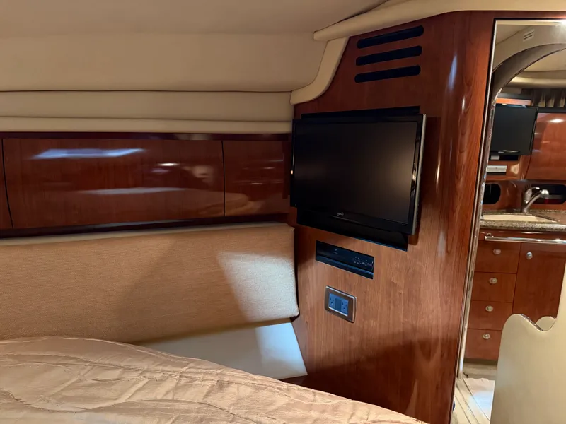 Slide: The Image of Sea Ray 360 SUNDANCER 2005 - 20