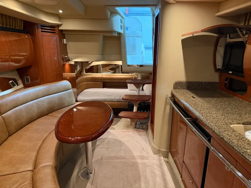 Slide: The Image of Sea Ray 360 SUNDANCER 2005 - 23