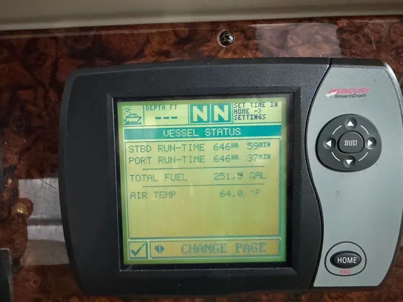 Slide: The Image of Sea Ray 360 SUNDANCER 2005 - 29