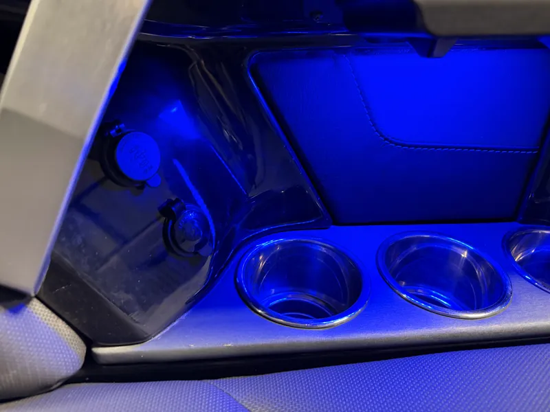 Slide: The Image of Mastercraft XT24 2022 - 51