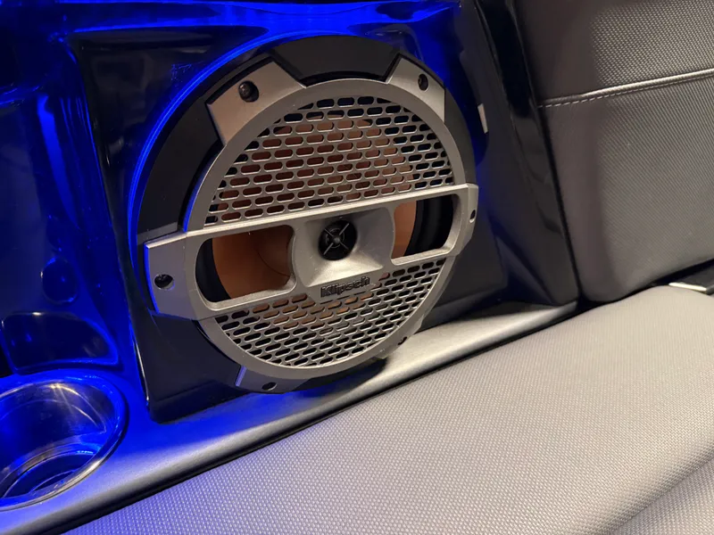 Slide: The Image of Mastercraft XT24 2022 - 52