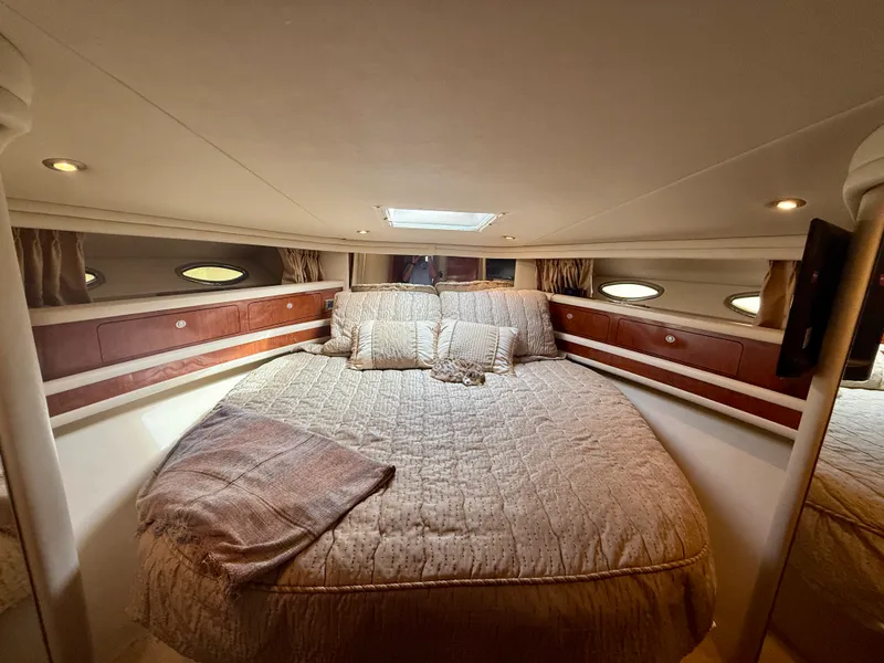 Slide: The Image of Sea Ray 48 Sedan Bridge 2004 - 11