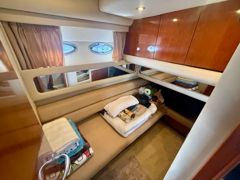 Slide: The Image of Sea Ray 48 Sedan Bridge 2004 - 14