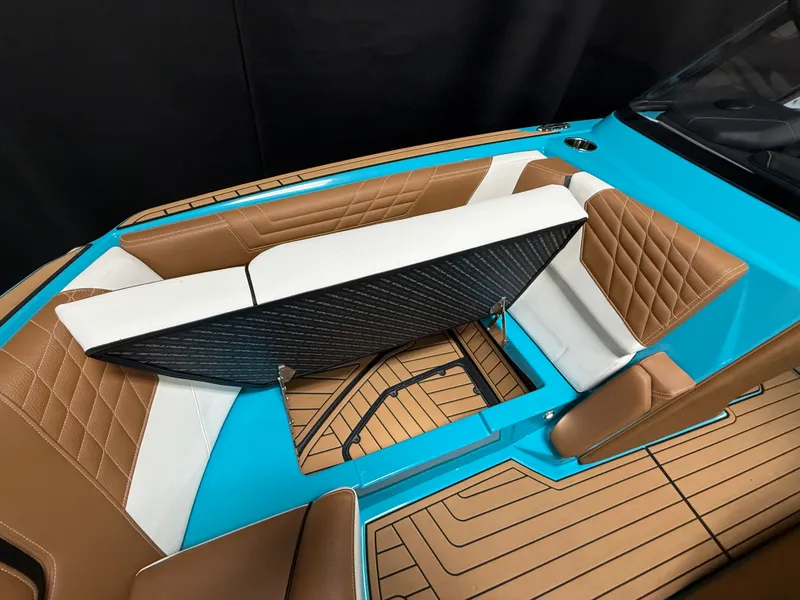 Slide: The Image of Correct Craft G23 2024 - 101