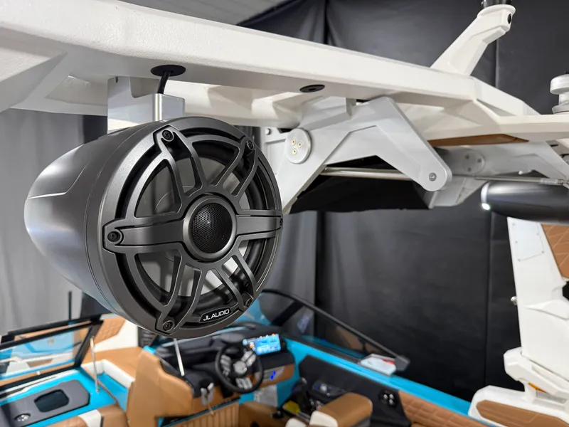 Slide: The Image of Correct Craft G23 2024 - 105