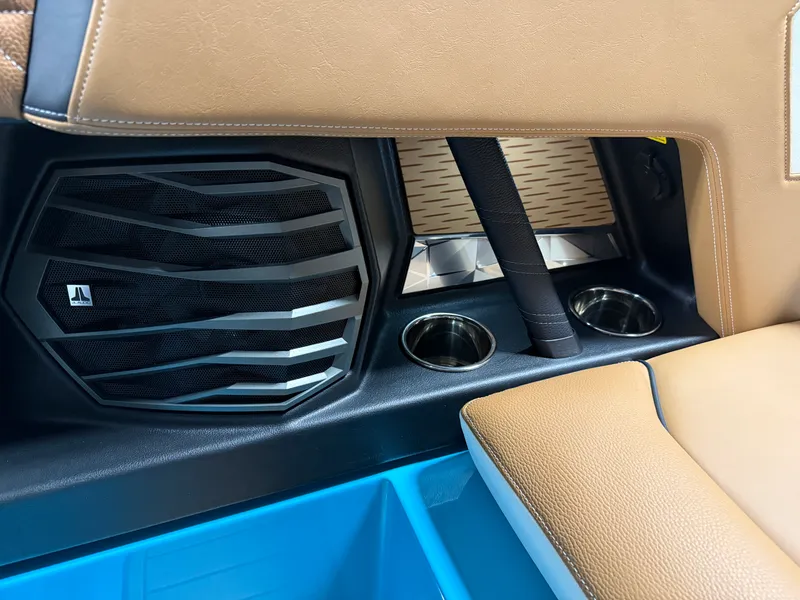 Slide: The Image of Correct Craft G23 2024 - 38