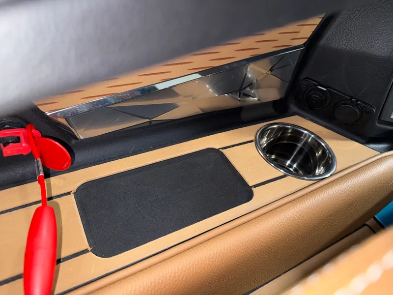 Slide: The Image of Correct Craft G23 2024 - 86