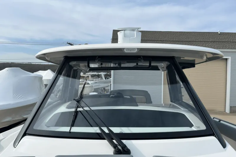 Slide: The Image of Boston Whaler 350 REALM 2025 - 35