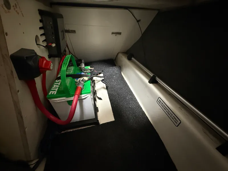 Slide: The Image of Sea Ray SUNDECK 200 2011 - 29