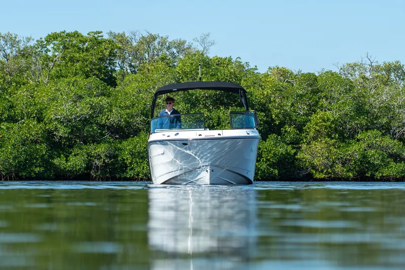 Slide: The Image of Sea Ray SDX 250 Outboard 2026 - 23