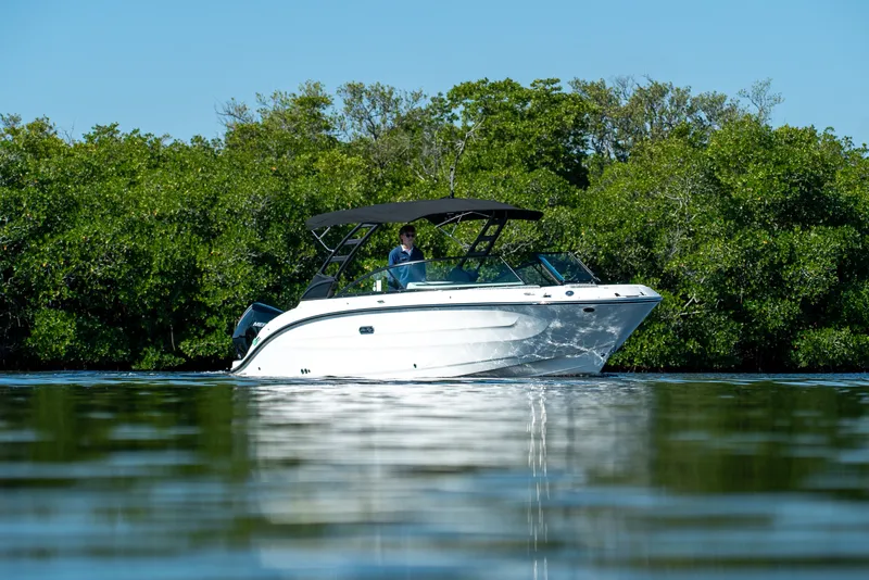 Slide: The Image of Sea Ray SDX 250 Outboard 2026 - 25