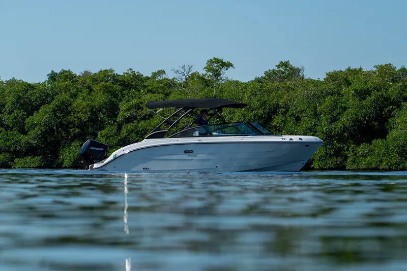 Slide: The Image of Sea Ray SDX 250 Outboard 2026 - 26