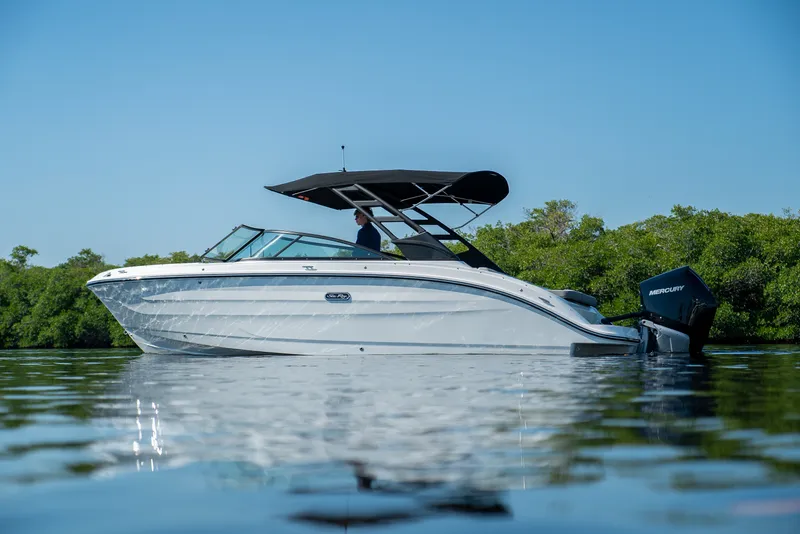 Slide: The Image of Sea Ray SDX 250 Outboard 2026 - 30