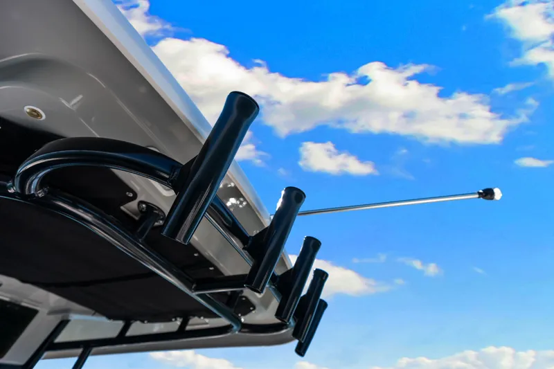 Slide: The Image of Boston Whaler 330 OUTRAGE 2022 - 42