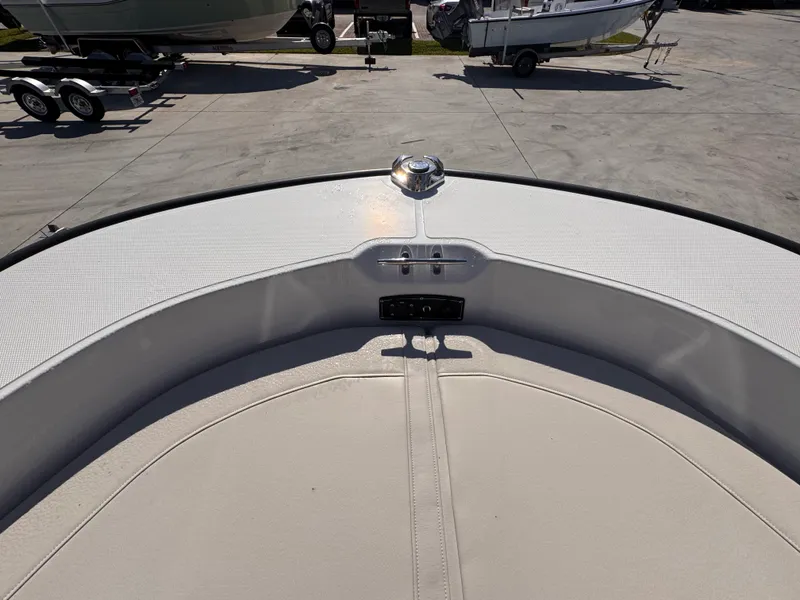 Slide: The Image of Boston Whaler 190 Montauk 2026 - 14