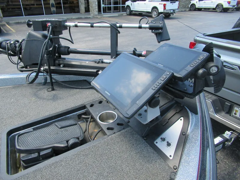 Slide: The Image of Caymas CX 19 2022 - 6