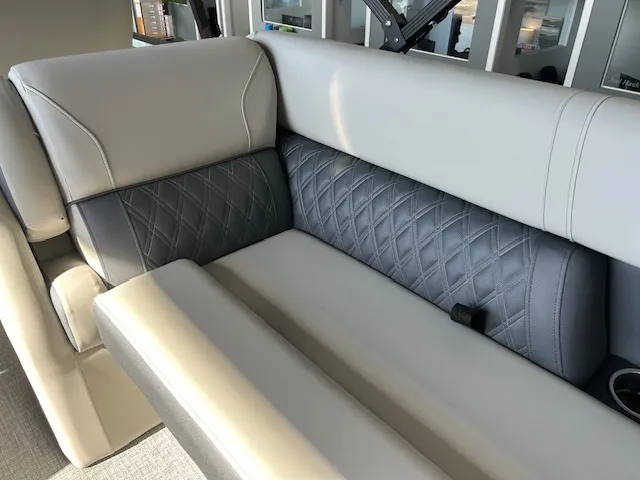 Slide: The Image of Harris Cruiser 250 2026 - 13
