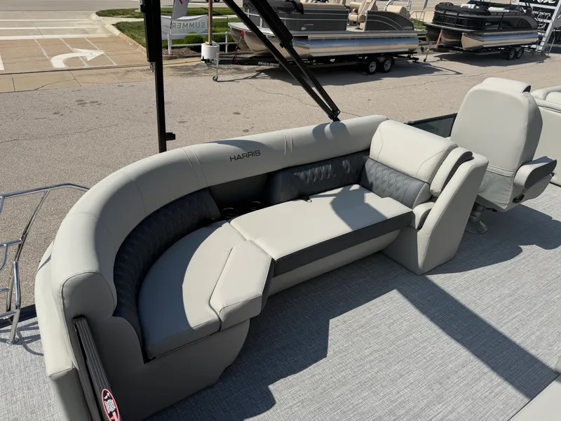 Slide: The Image of Harris Cruiser 250 2026 - 24