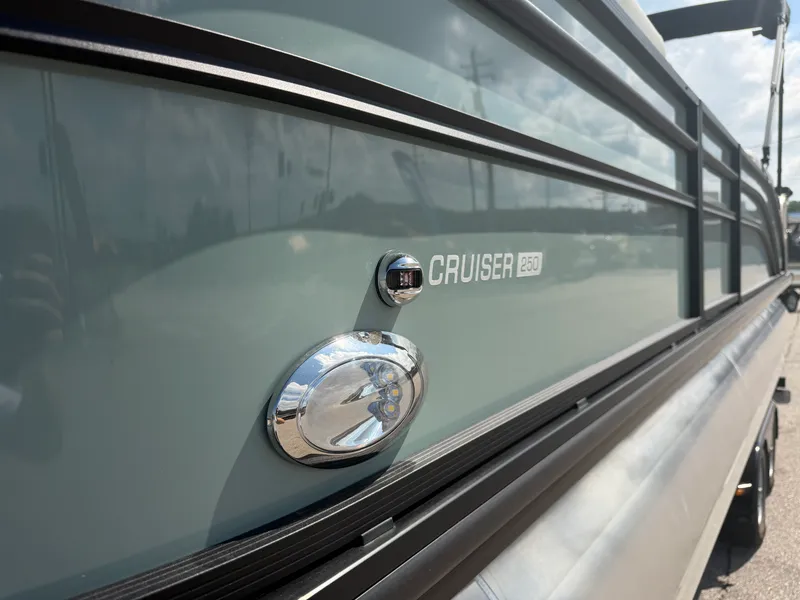 Slide: The Image of Harris Cruiser 250 2026 - 10
