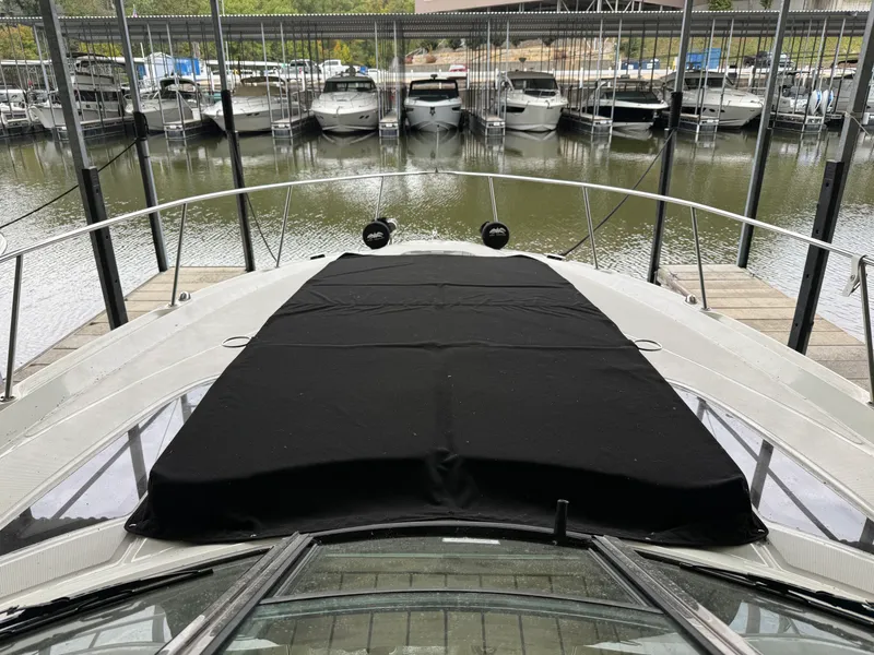 Slide: The Image of Sea Ray 370 SUNDANCER 2010 - 11