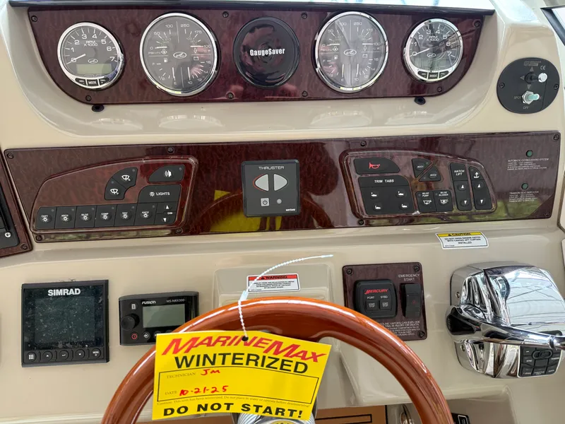 Slide: The Image of Sea Ray 370 SUNDANCER 2010 - 17