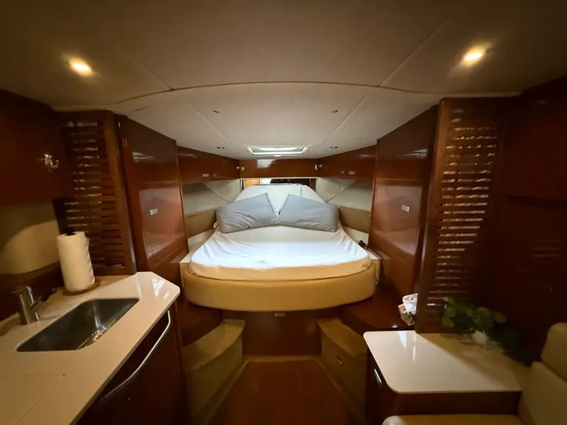 Slide: The Image of Sea Ray 370 SUNDANCER 2010 - 21