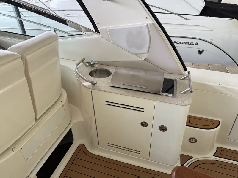Slide: The Image of Sea Ray 370 SUNDANCER 2010 - 39