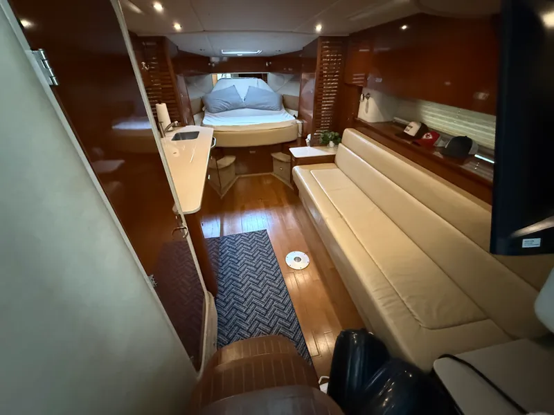 Slide: The Image of Sea Ray 370 SUNDANCER 2010 - 47