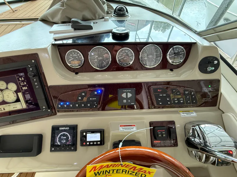 Slide: The Image of Sea Ray 370 SUNDANCER 2010 - 53