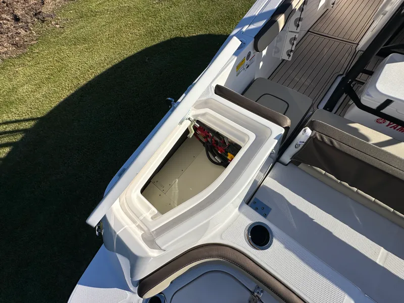 Slide: The Image of Yamaha 255 FSH Sport H 2024 - 10