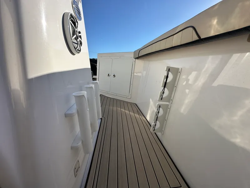 Slide: The Image of Yamaha 255 FSH Sport H 2024 - 18