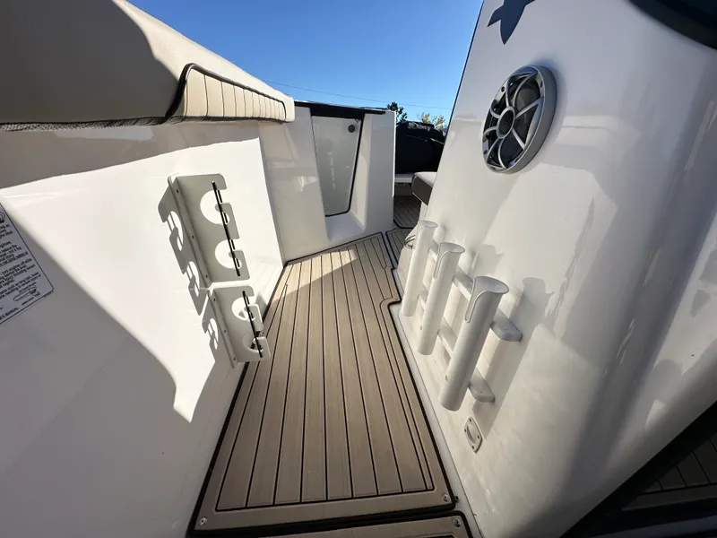 Slide: The Image of Yamaha 255 FSH Sport H 2024 - 20