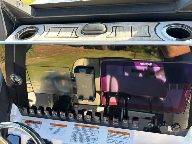 Slide: The Image of Yamaha 255 FSH Sport H 2024 - 32