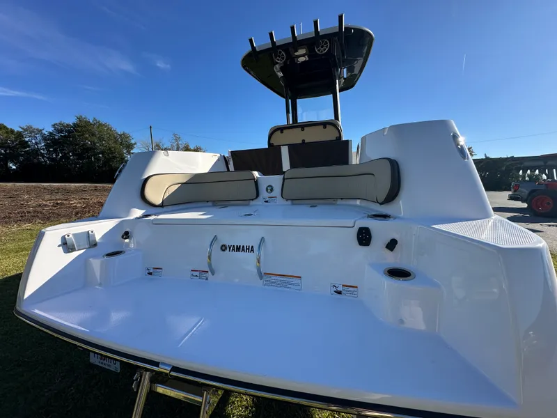 Slide: The Image of Yamaha 255 FSH Sport H 2024 - 7