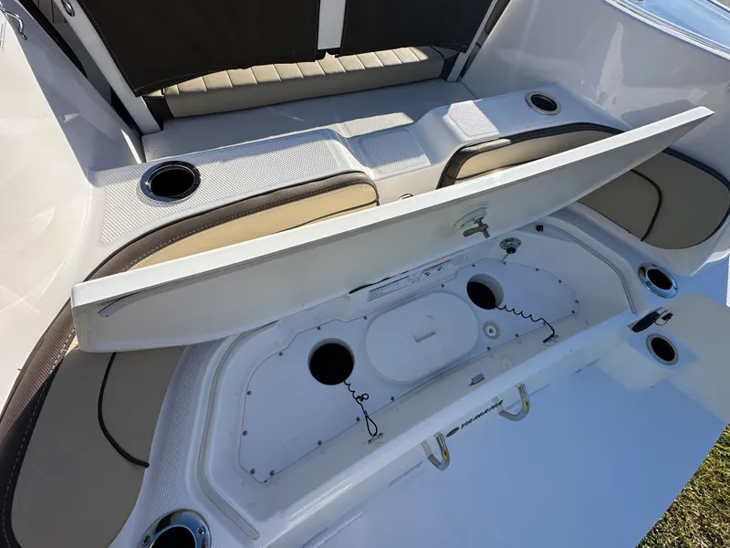 Slide: The Image of Yamaha 255 FSH Sport H 2024 - 8