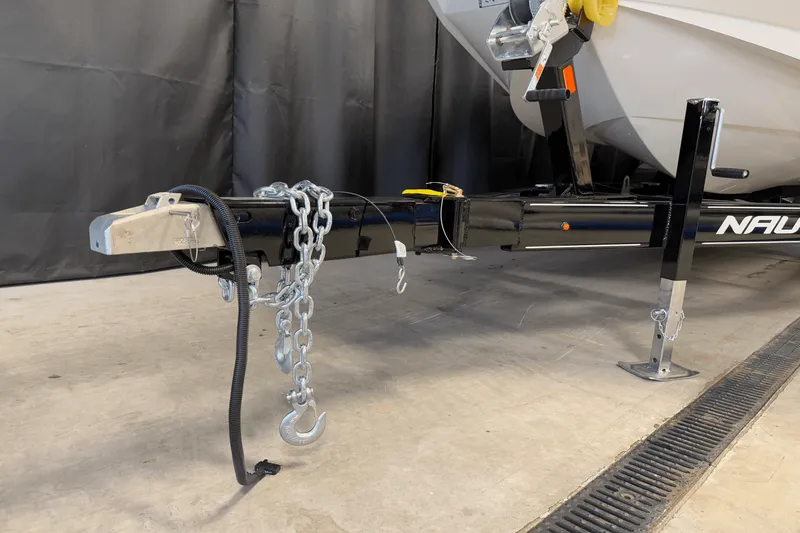 Slide: The Image of Nautique Super Air Nautique GS22 2025 - 128