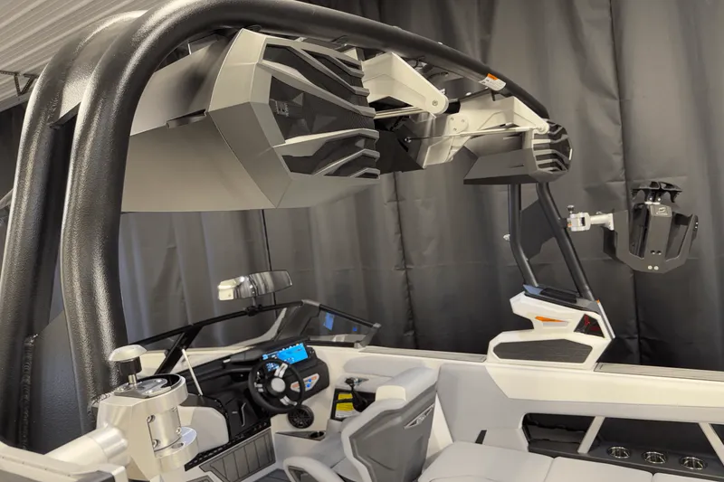 Slide: The Image of Nautique Super Air Nautique GS22 2025 - 14