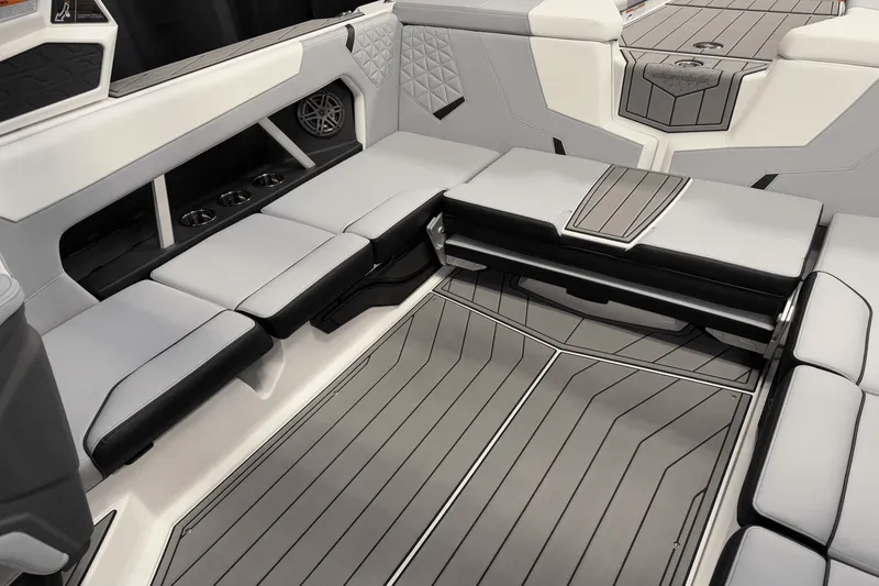 Slide: The Image of Nautique Super Air Nautique GS22 2025 - 49