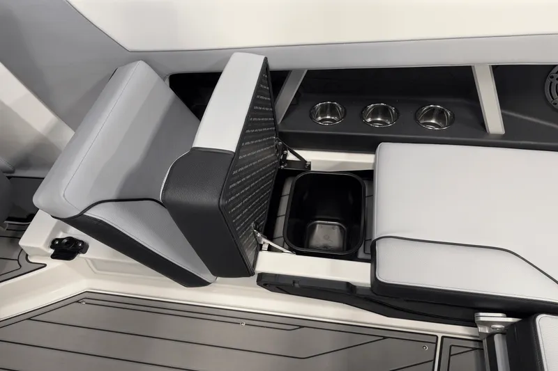 Slide: The Image of Nautique Super Air Nautique GS22 2025 - 52