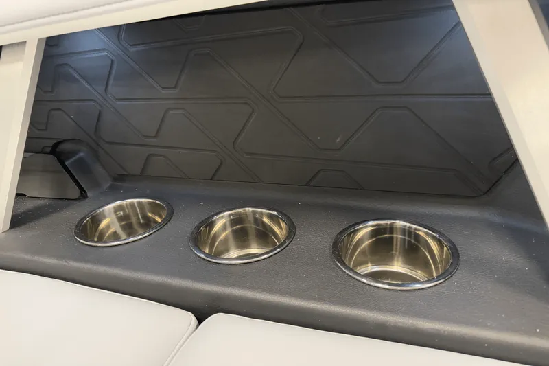 Slide: The Image of Nautique Super Air Nautique GS22 2025 - 57