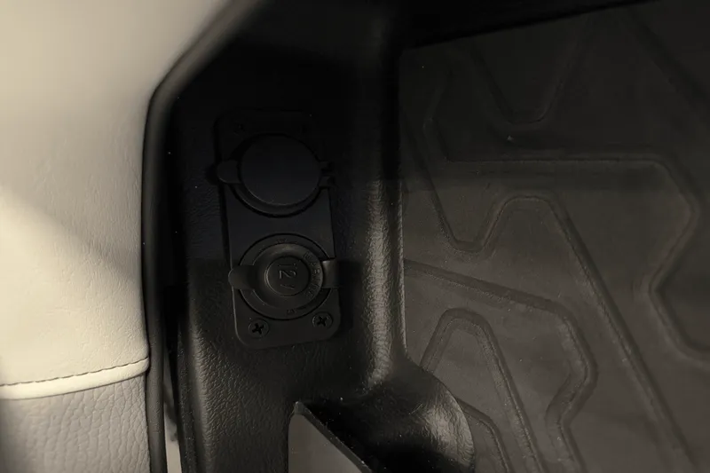 Slide: The Image of Nautique Super Air Nautique GS22 2025 - 59