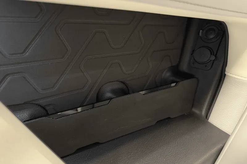 Slide: The Image of Nautique Super Air Nautique GS22 2025 - 68