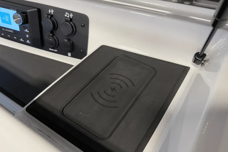 Slide: The Image of Nautique Super Air Nautique GS22 2025 - 78