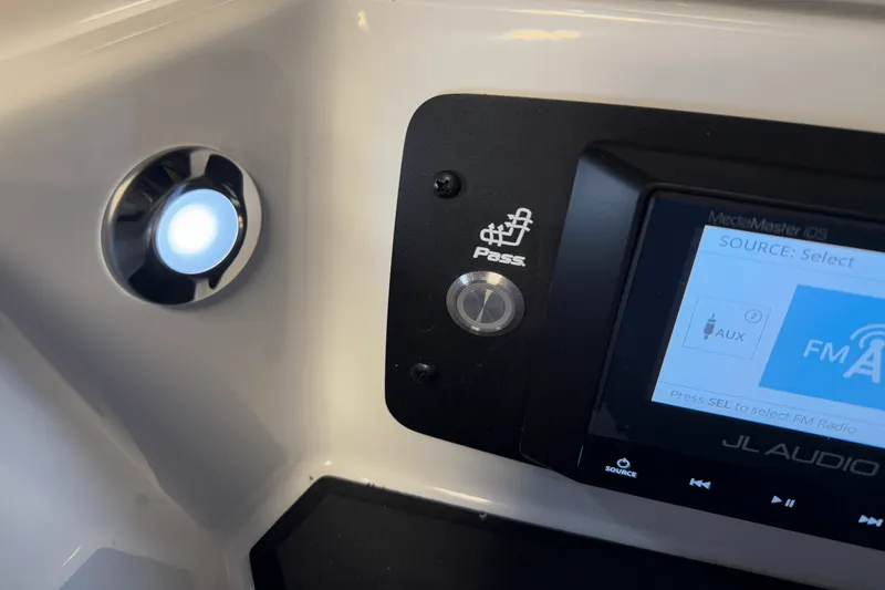 Slide: The Image of Nautique Super Air Nautique GS22 2025 - 80