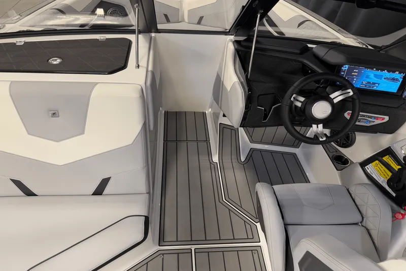 Slide: The Image of Nautique Super Air Nautique GS22 2025 - 82