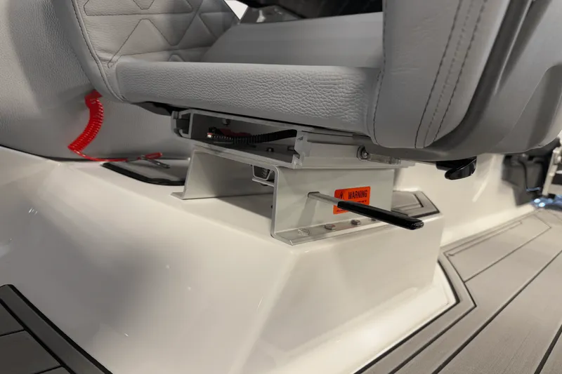 Slide: The Image of Nautique Super Air Nautique GS22 2025 - 90