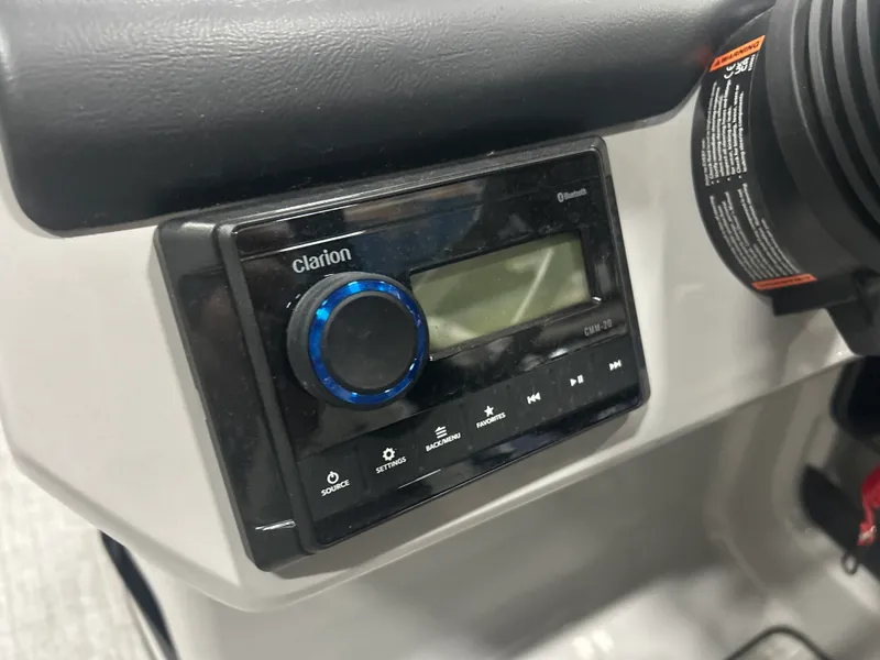 Slide: The Image of Harris 210 Cruiser 2025 - 14